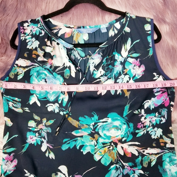 Simply Vera Wang blouse - Picture 5 of 5